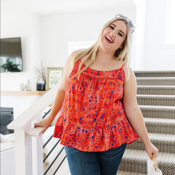 Ditzy Floral Tank in Coral - Picture 7 of 10